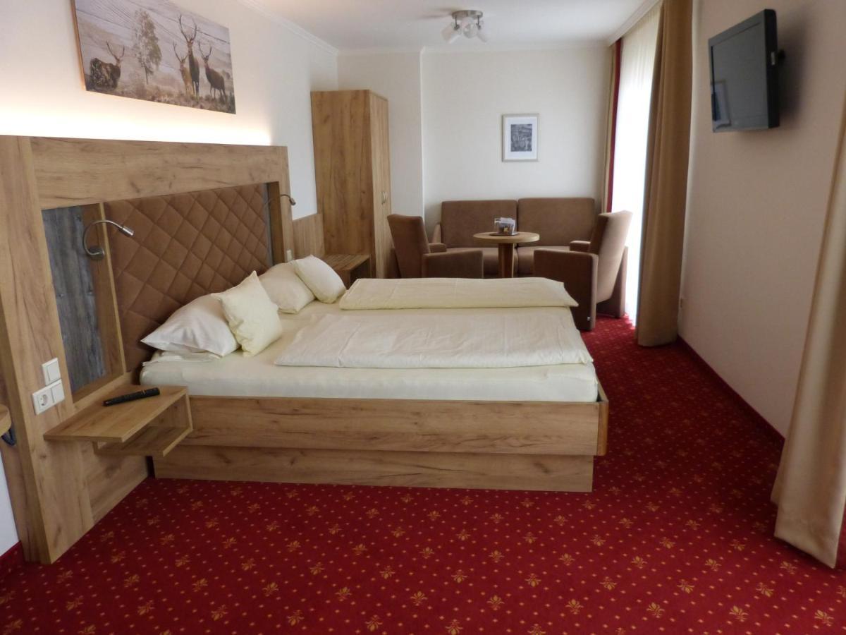 Ferienhotel Wolfsmuehle Rodishain エクステリア 写真